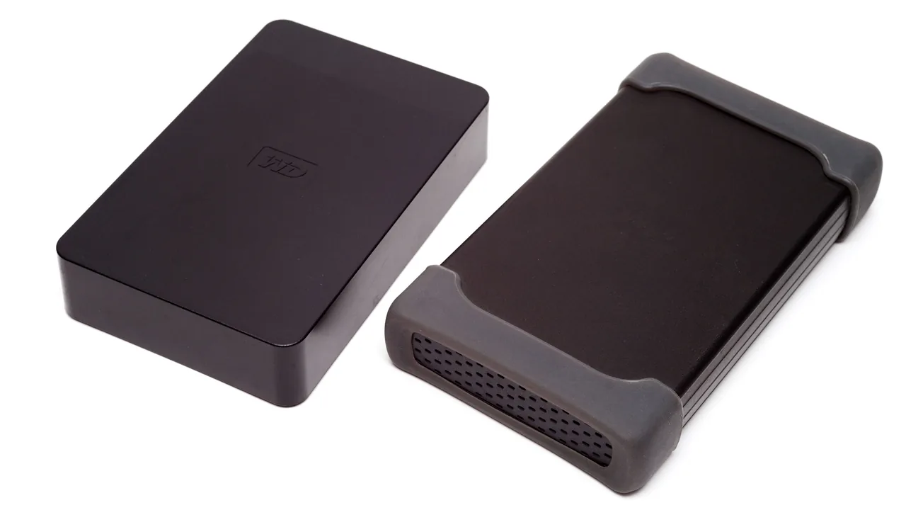 drives usb — illustration for “When an old download link is dead”