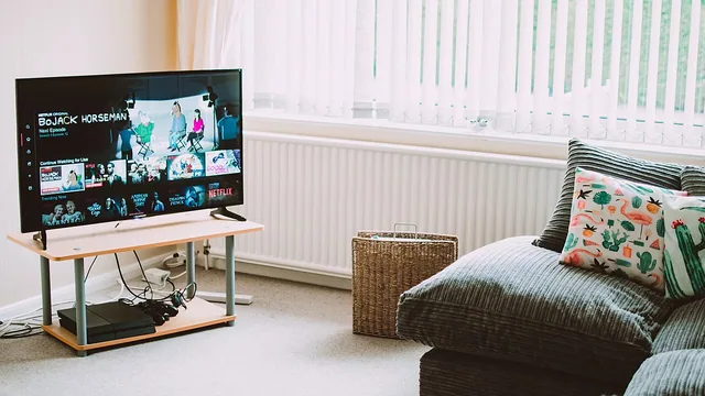 tv streaming — illustration for “Fast line, still buffering”